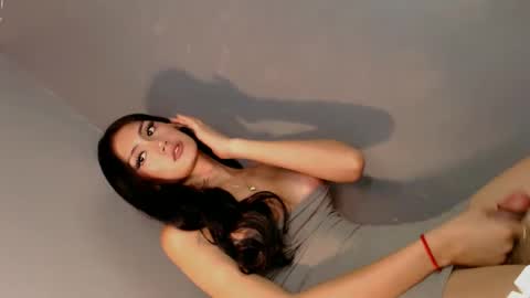 Snapshot of xnaughtyandsweet69_ chatting on February 27, 4:43 pm JACKY DELOS SANTOS online show from February 27, 4:43 pm