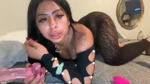 xndylv online show from October 31, 7:20 am