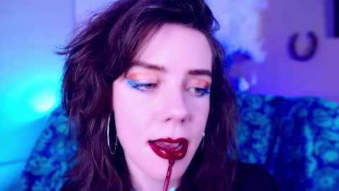 Bella Bondai online show from January 8, 8:20 am