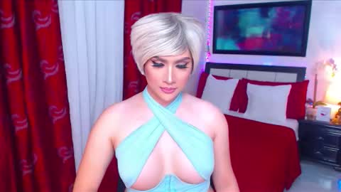 Snapshot of xplaymateamandax chatting on September 25, 5:14 am amanda online show from September 25, 5:14 am