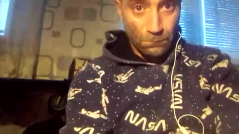 xploid1982 online show from January 27, 5:58 am