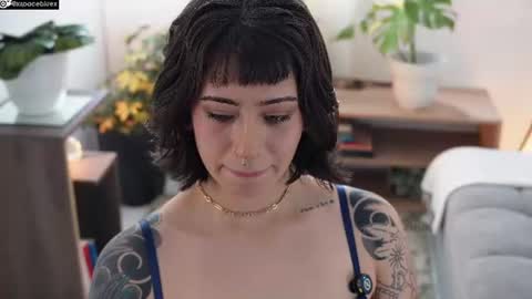 Blue online show from June 19, 7:42 pm