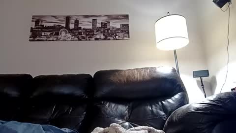 Johnny online show from December 2, 4:24 am