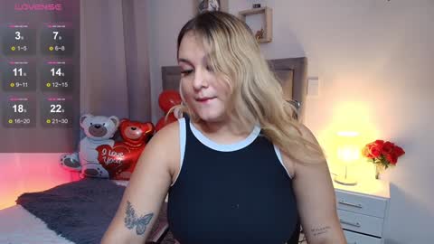 Snapshot of xvaleria_gomezx chatting on February 5, 9:40 pm Valeria online show from February 5, 9:40 pm