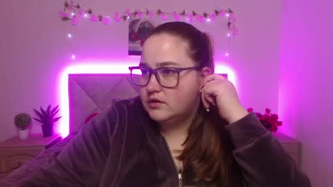 xx daniella xx online show from April 22, 6:53 am