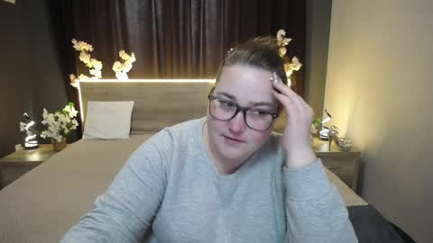 xx daniella xx online show from April 23, 6:54 am