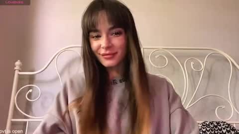 Lily online show from June 23, 11:39 am