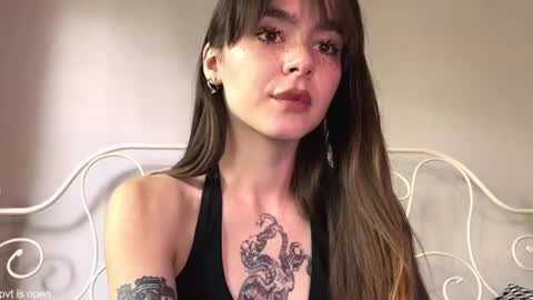 Lily online show from July 28, 12:48 pm