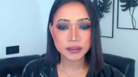xxasian_goddessxx online show from August 7, 12:31 am