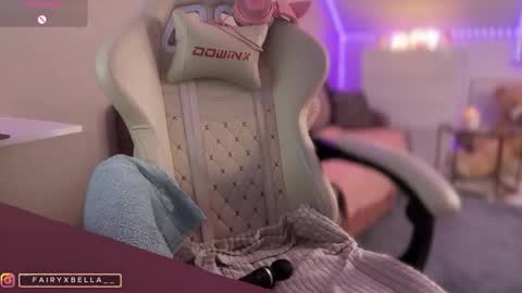 xxfairyxgiiirlxx online show from December 2, 5:00 pm