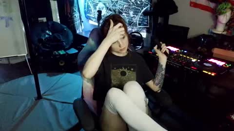 Lilith online show from April 21, 1:20 am