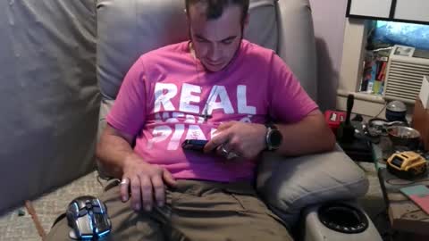 xxScubaStevexx online show from October 8, 2:45 pm