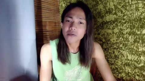 Snapshot of xxskinny_alonzoxx chatting on December 1, 7:38 pm Ali online show from December 1, 7:38 pm