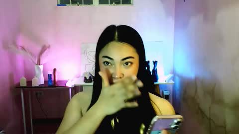 xxslutty kim online show from November 10, 7:22 am