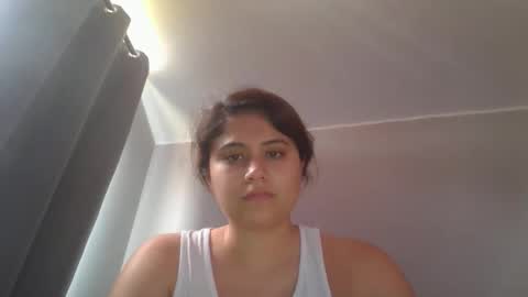 Sophi 3 online show from February 14, 4:21 pm