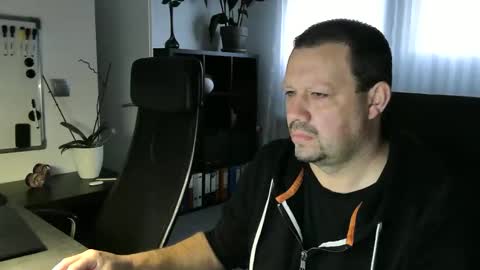 Eddi online show from October 27, 6:35 am