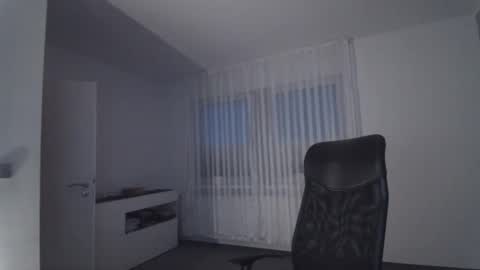 Eddi online show from December 20, 6:50 am