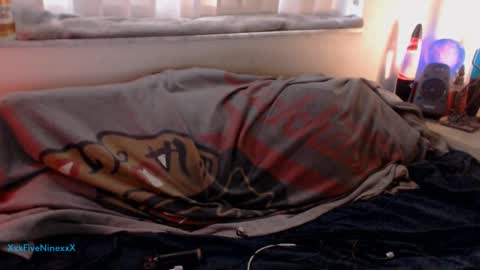 XxxFiveNinexxX online show from December 20, 5:29 pm