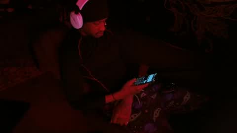 Snapshot of xxxjrstrokesxxx chatting on February 27, 2:03 am xxxjrstrokesxxx online show from February 27, 2:03 am