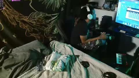 Snapshot of xxxjrstrokesxxx chatting on March 1, 7:48 pm xxxjrstrokesxxx online show from March 1, 7:48 pm