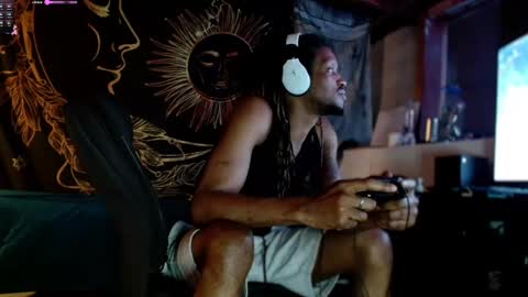 Snapshot of xxxjrstrokesxxx chatting on March 8, 9:18 pm xxxjrstrokesxxx online show from March 8, 9:18 pm