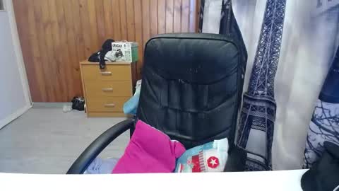 Lana online show from March 9, 2:10 pm