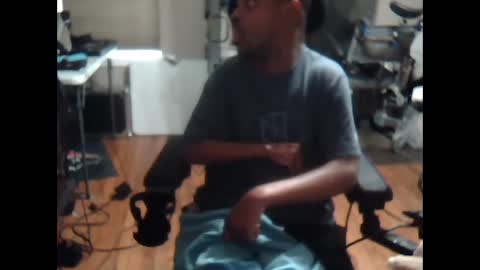 Snapshot of xxxonwheelz chatting on October 2, 9:24 pm xxxonwheelz online show from October 2, 9:24 pm