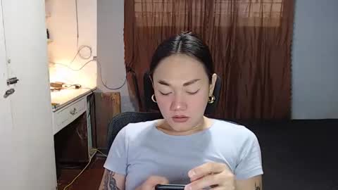 Melissa online show from May 15, 3:04 am