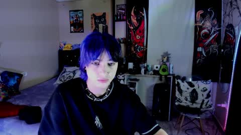 xzerox_ online show from April 8, 11:41 pm