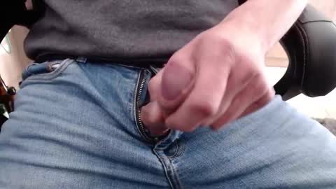 y0urc0ck online show from November 4, 12:17 pm