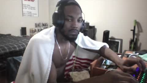 y_sticky online show from March 7, 1:42 am