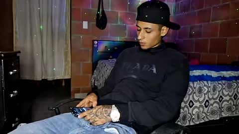 Yajz online show from June 18, 5:46 am