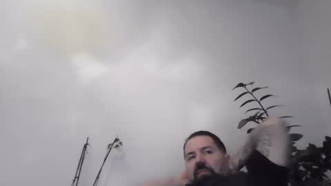 yakijoe online show from November 9, 10:01 pm