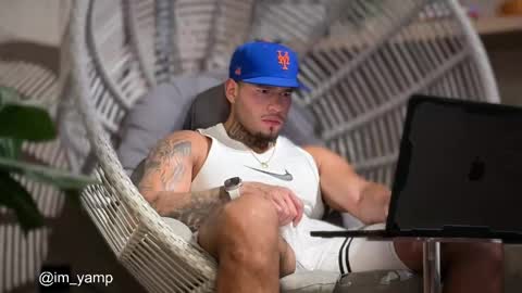 yamp sambrano online show from April 24, 3:52 am