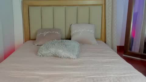 YANDRA CELIS online show from November 29, 3:14 am