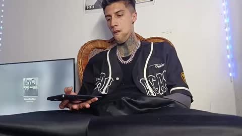 Yan online show from February 27, 7:01 am