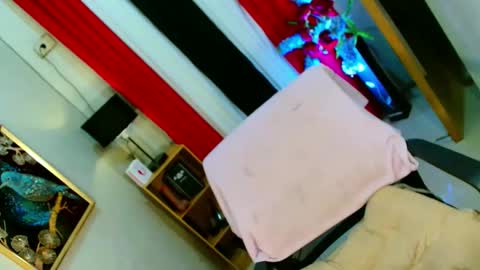 miss yasii online show from November 21, 6:28 pm