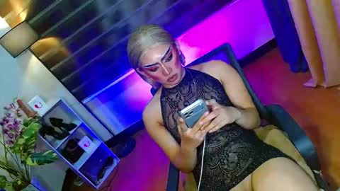 miss yasii online show from February 12, 6:22 pm