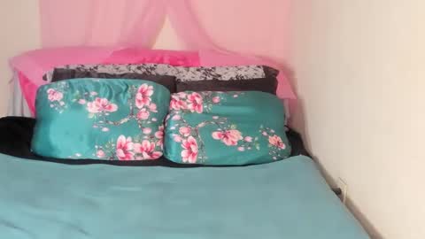 Yasmina online show from February 24, 3:33 am