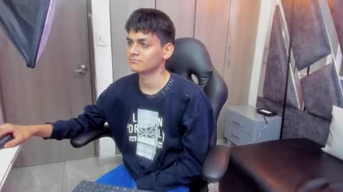 yef_thinn online show from November 22, 4:44 am