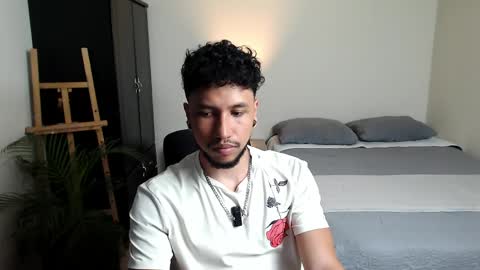 yeff online show from April 23, 12:40 am