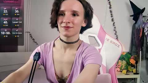 Snapshot of yellow_songbird chatting on October 9, 4:34 pm Liya online show from October 9, 4:34 pm