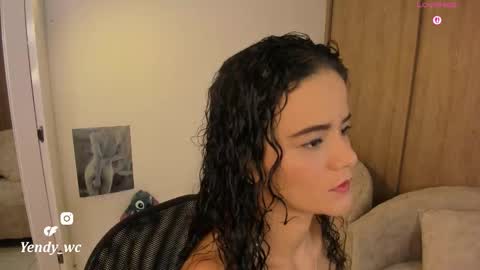 yendy_wc online show from February 2, 11:39 am