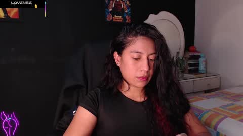 Yesi online show from March 1, 5:38 pm