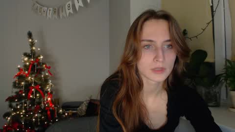 Zoe online show from December 11, 9:34 pm