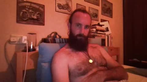 yeti_92 online show from September 17, 7:06 pm