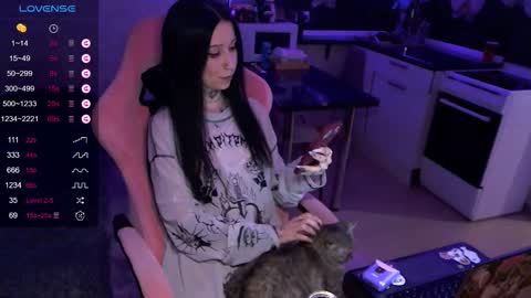     online show from March 17, 9:53 pm