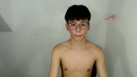 ynotyu online show from April 15, 6:00 pm