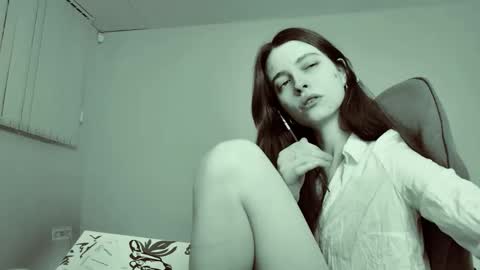 yoka_paradoxxx online show from February 28, 1:26 pm