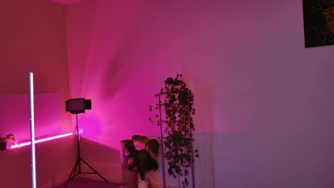 Snapshot of yoka_paradoxxx chatting on October 6, 5:03 am yoka_paradoxxx online show from October 6, 5:03 am